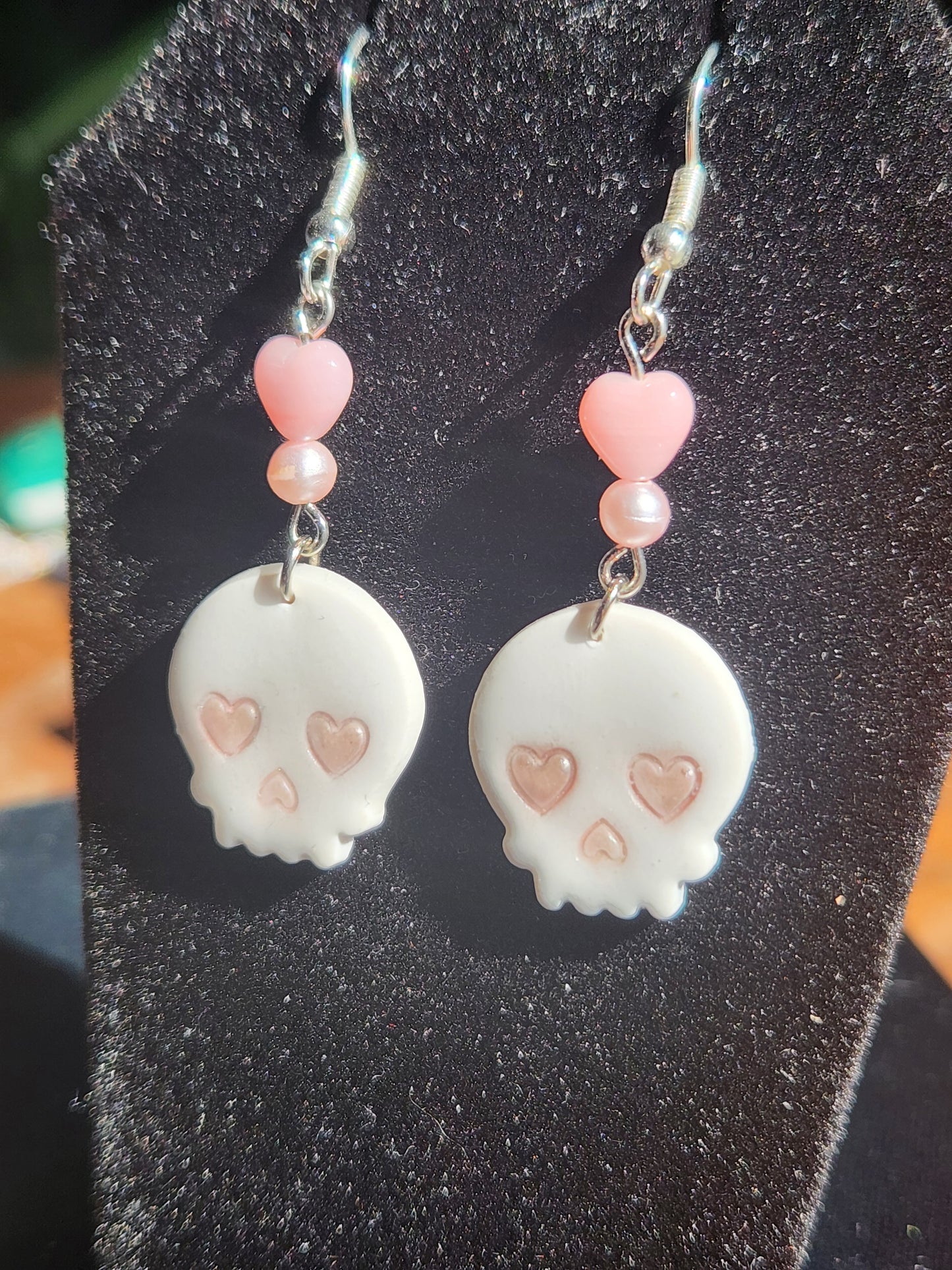A3: Skull lover earrings